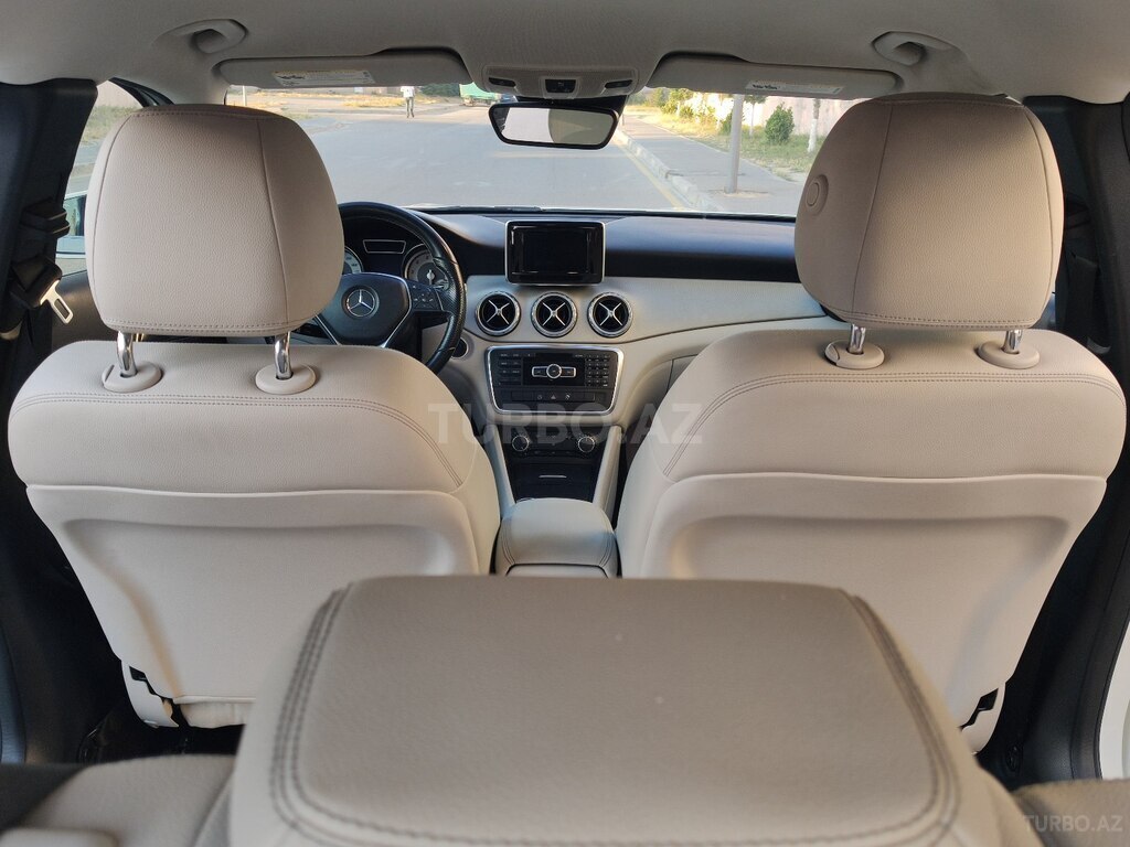 Mercedes GLA 250