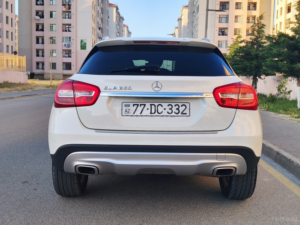 Mercedes GLA 250