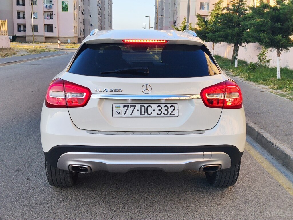 Mercedes GLA 250