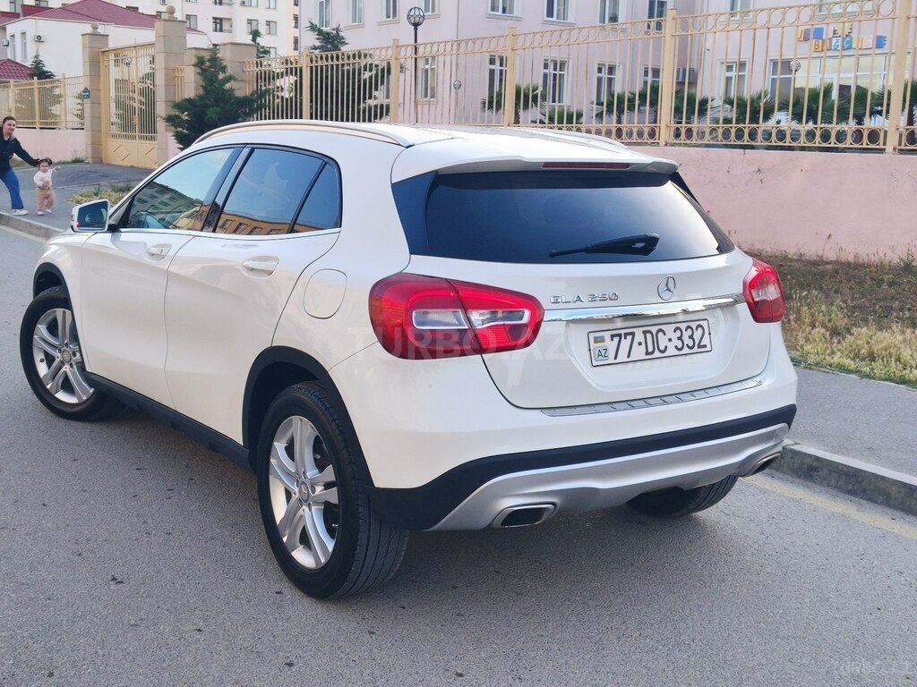 Mercedes GLA 250