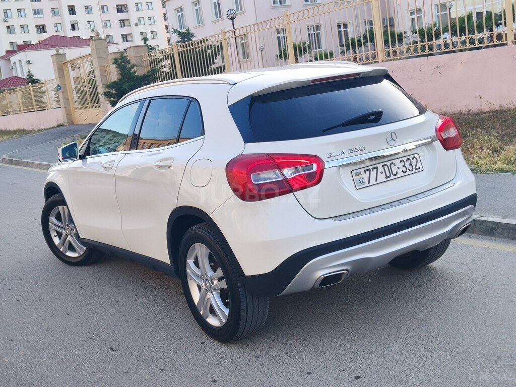 Mercedes GLA 250
