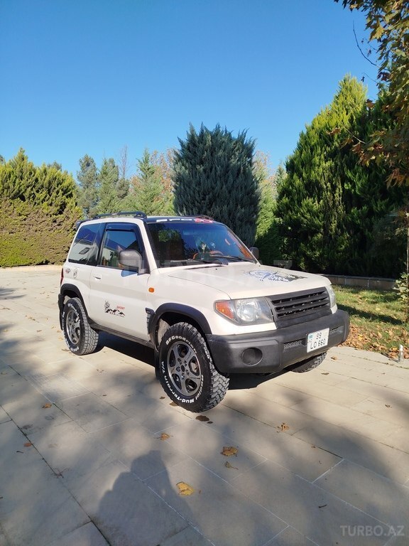 Mitsubishi Pajero io