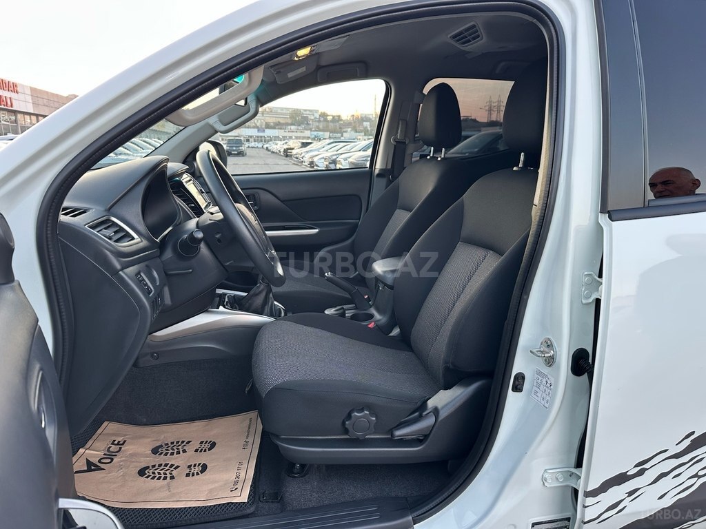 Mitsubishi L200