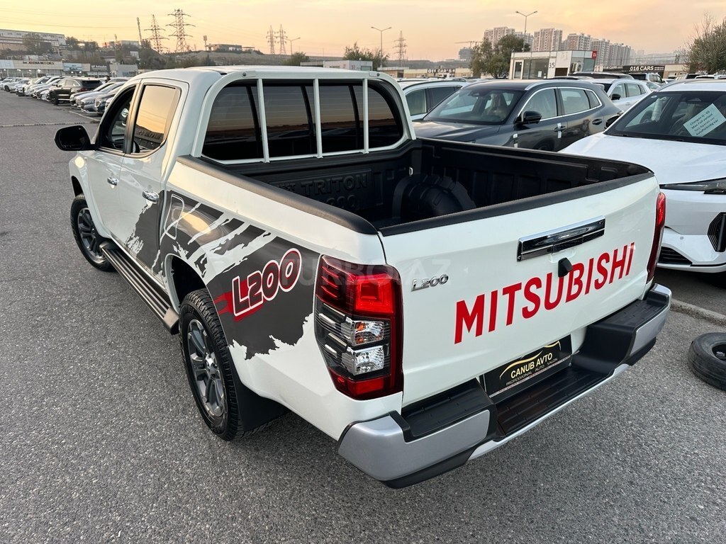 Mitsubishi L200