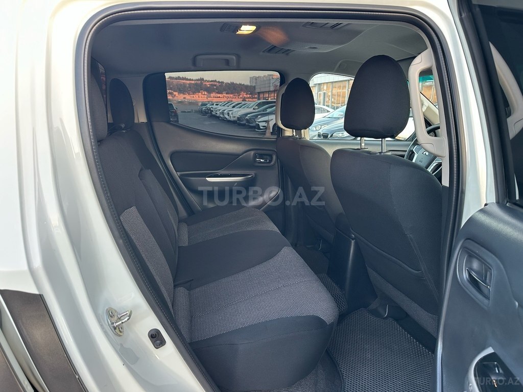 Mitsubishi L200