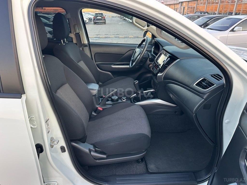 Mitsubishi L200