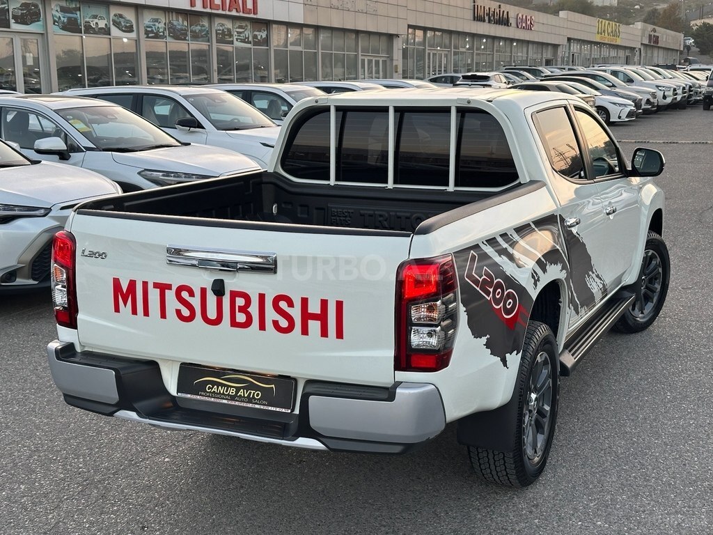 Mitsubishi L200