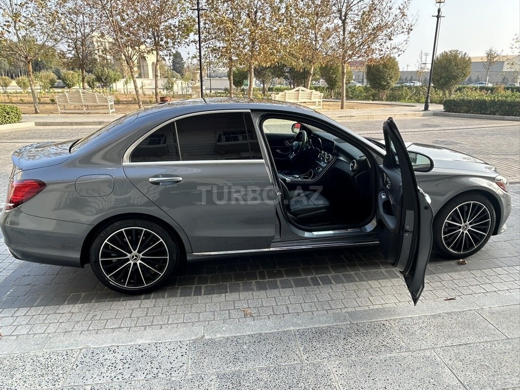 Mercedes C 300