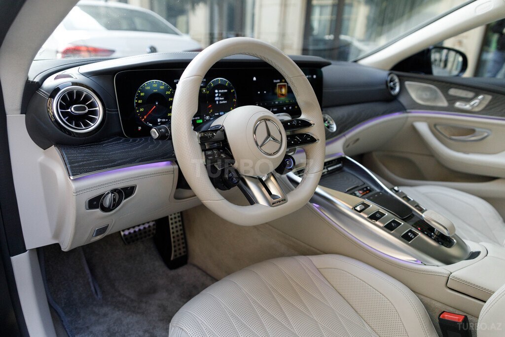 Mercedes AMG GT 43 4MATIC+