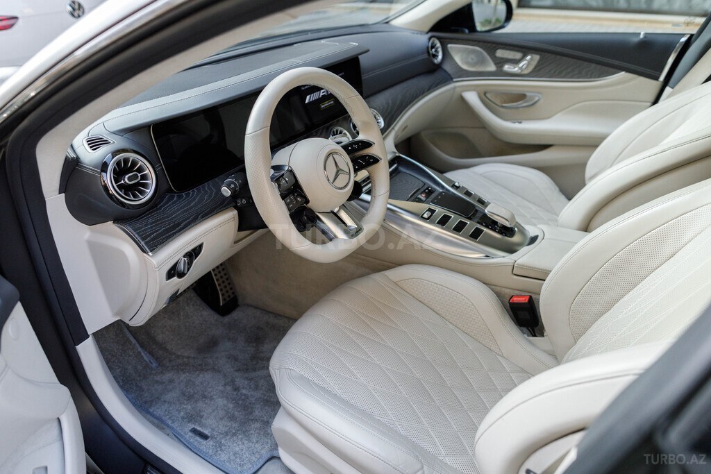 Mercedes AMG GT 43 4MATIC+