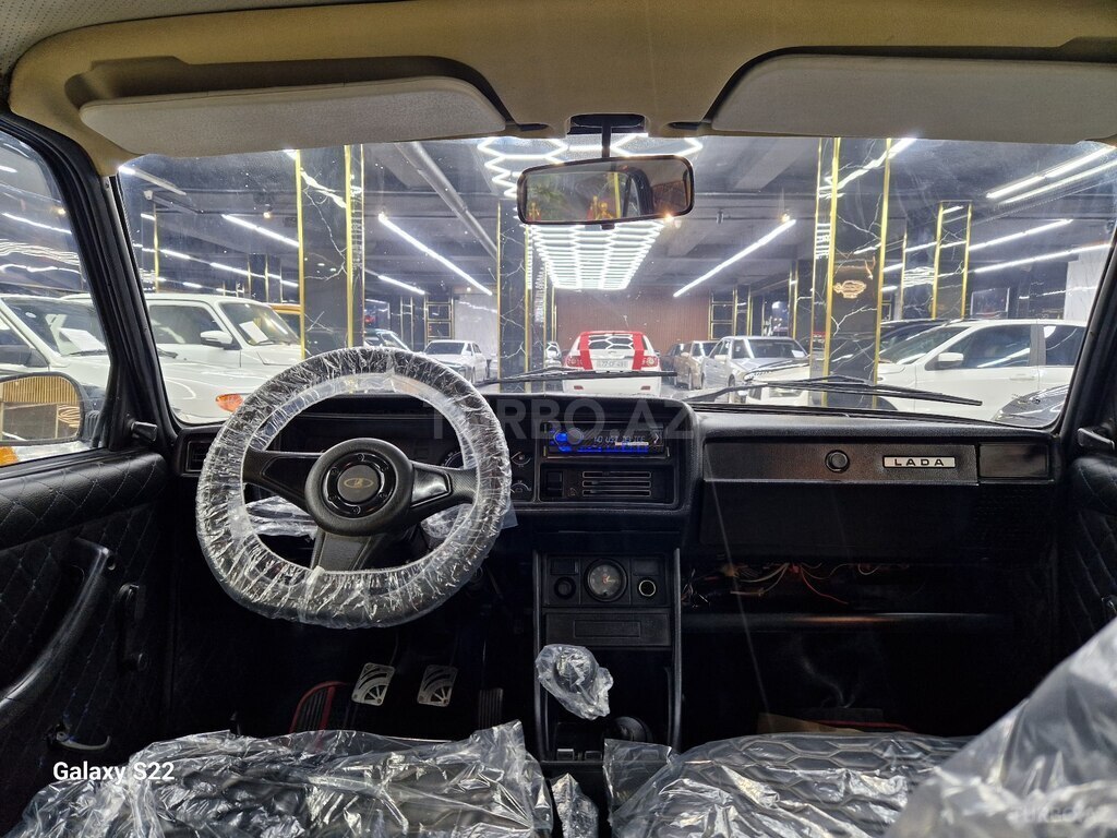 LADA (VAZ) 2107