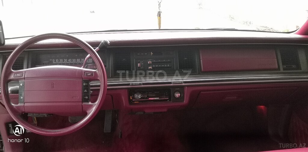 Lincoln Town Car