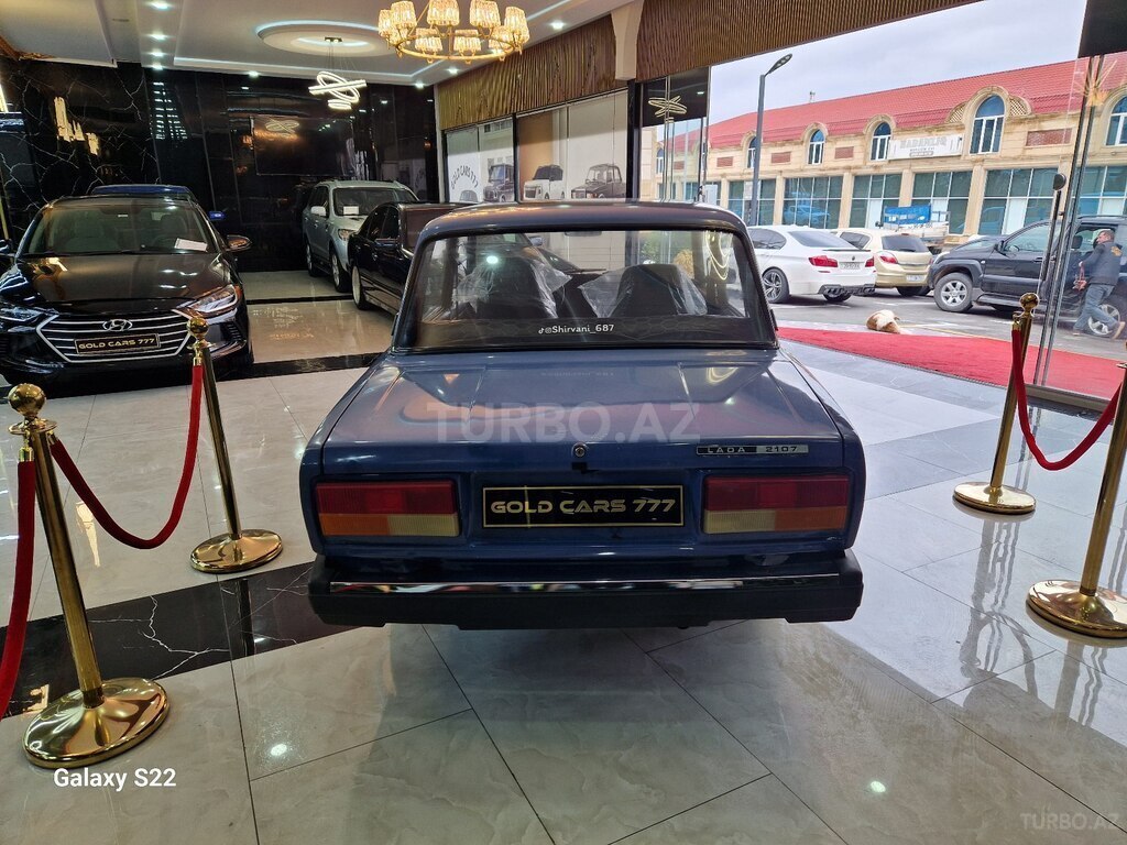 LADA (VAZ) 2107