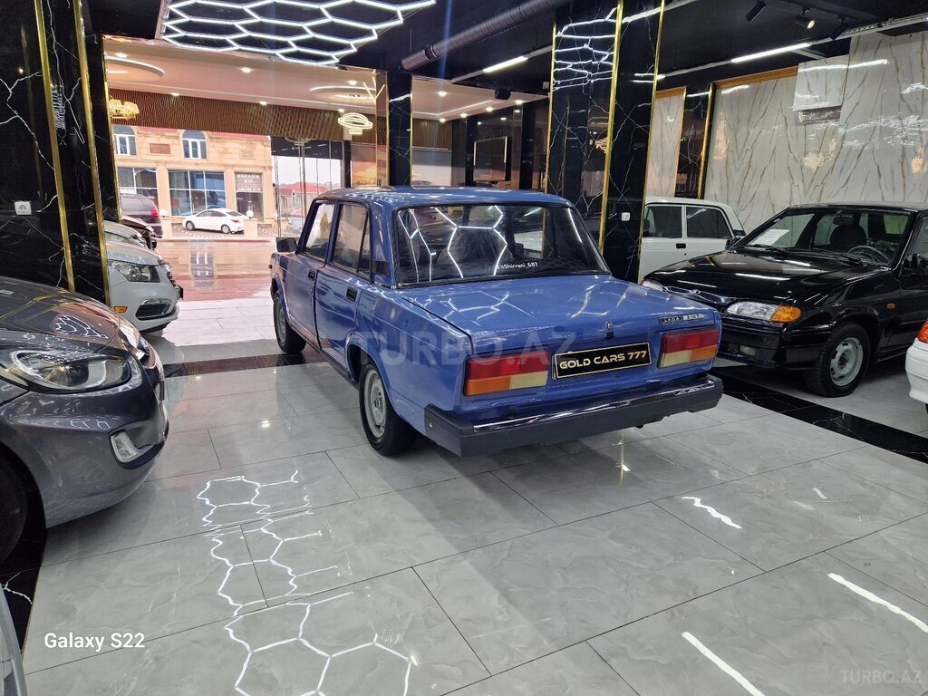 LADA (VAZ) 2107