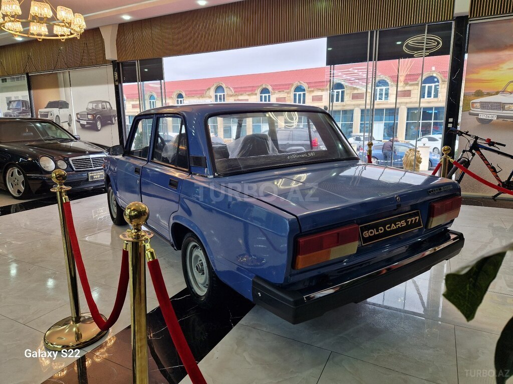 LADA (VAZ) 2107