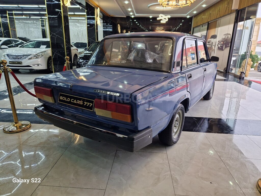 LADA (VAZ) 2107
