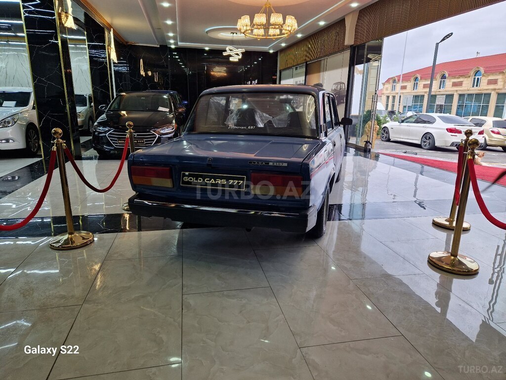 LADA (VAZ) 2107