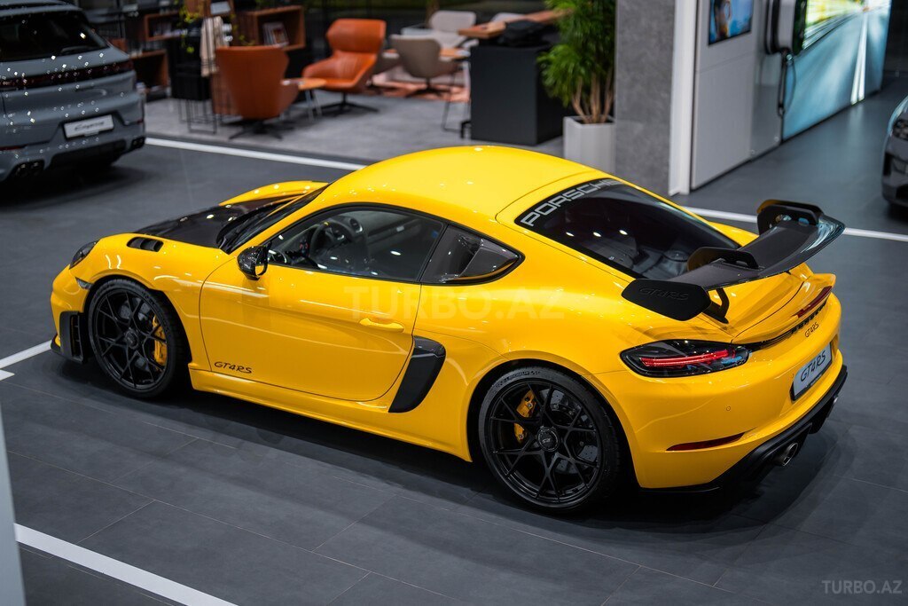 Porsche 718 Cayman GT4 RS