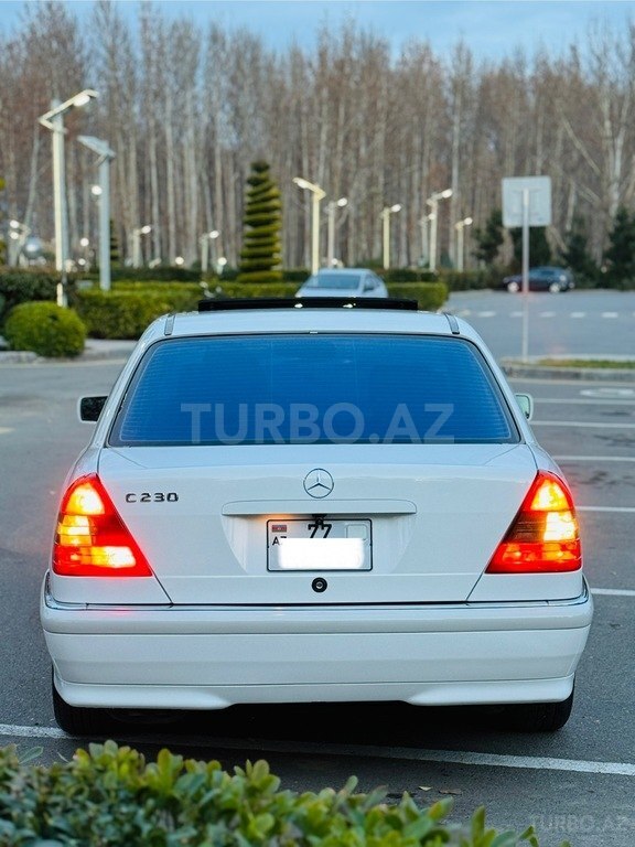 Mercedes C 230