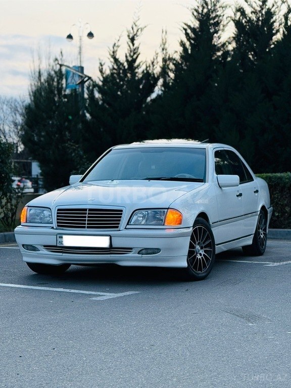 Mercedes C 230