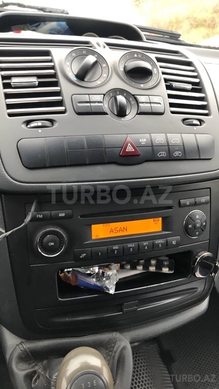 Mercedes Vito