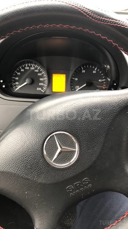 Mercedes Vito