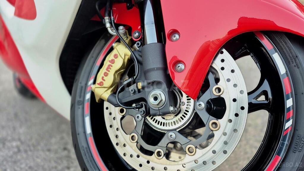 Suzuki GSX 1300 R Hayabusa