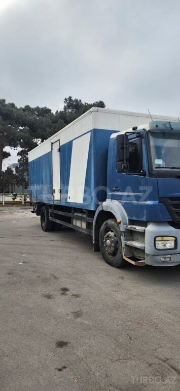 Mercedes Axor 1824