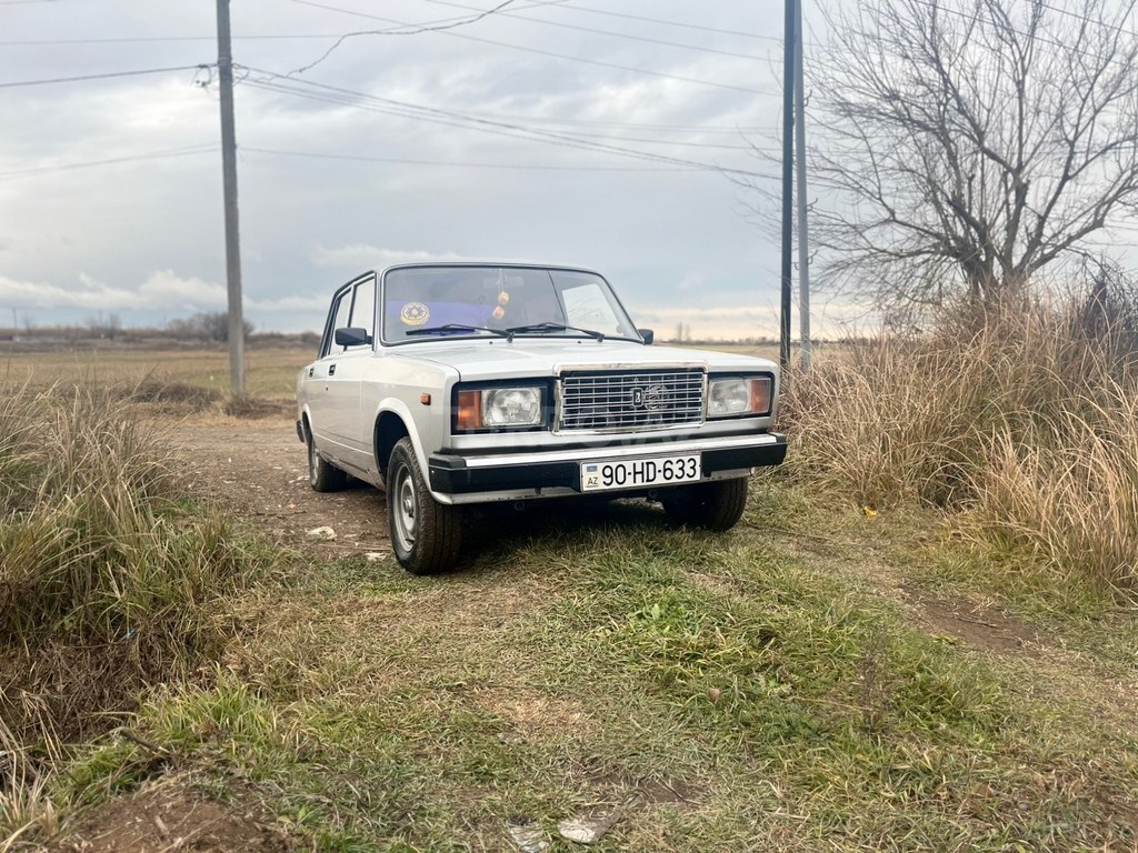 LADA (VAZ) 2107