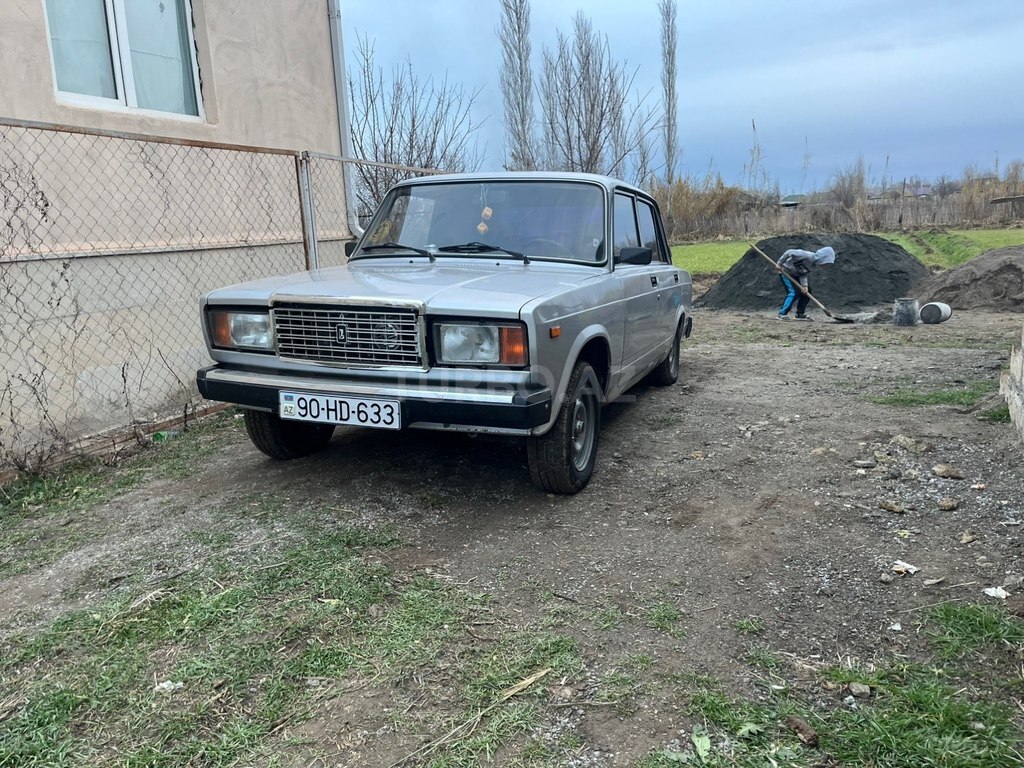 LADA (VAZ) 2107