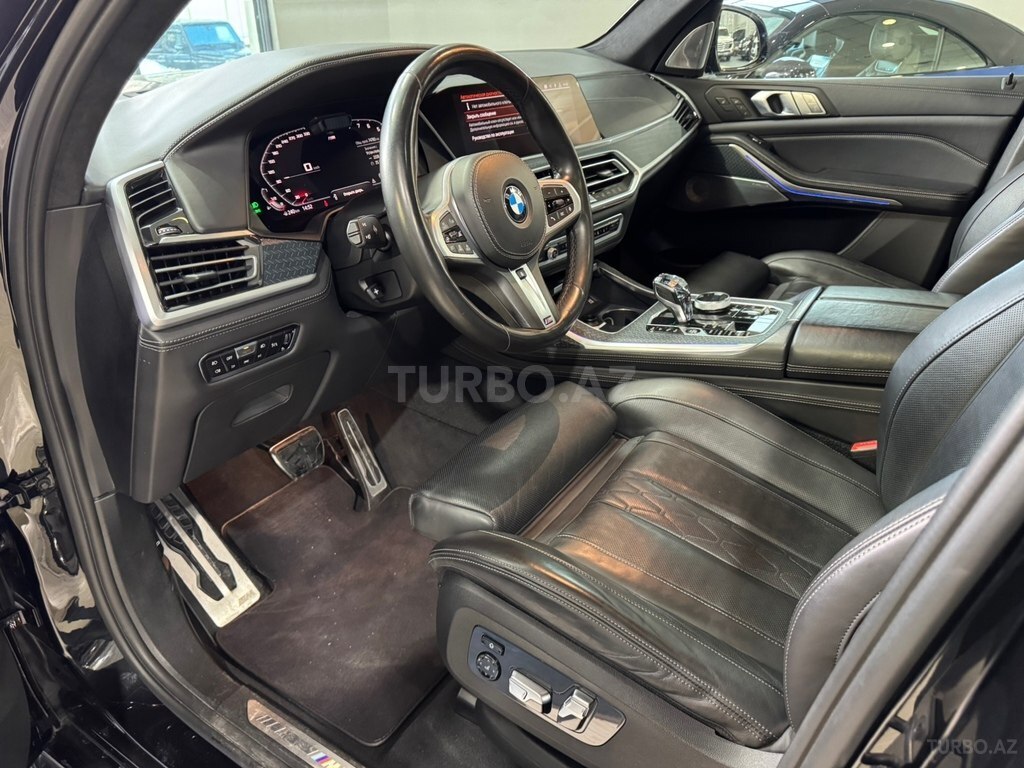 BMW X7