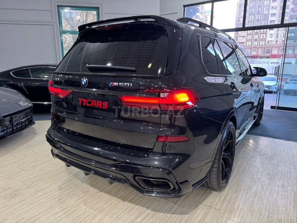 BMW X7