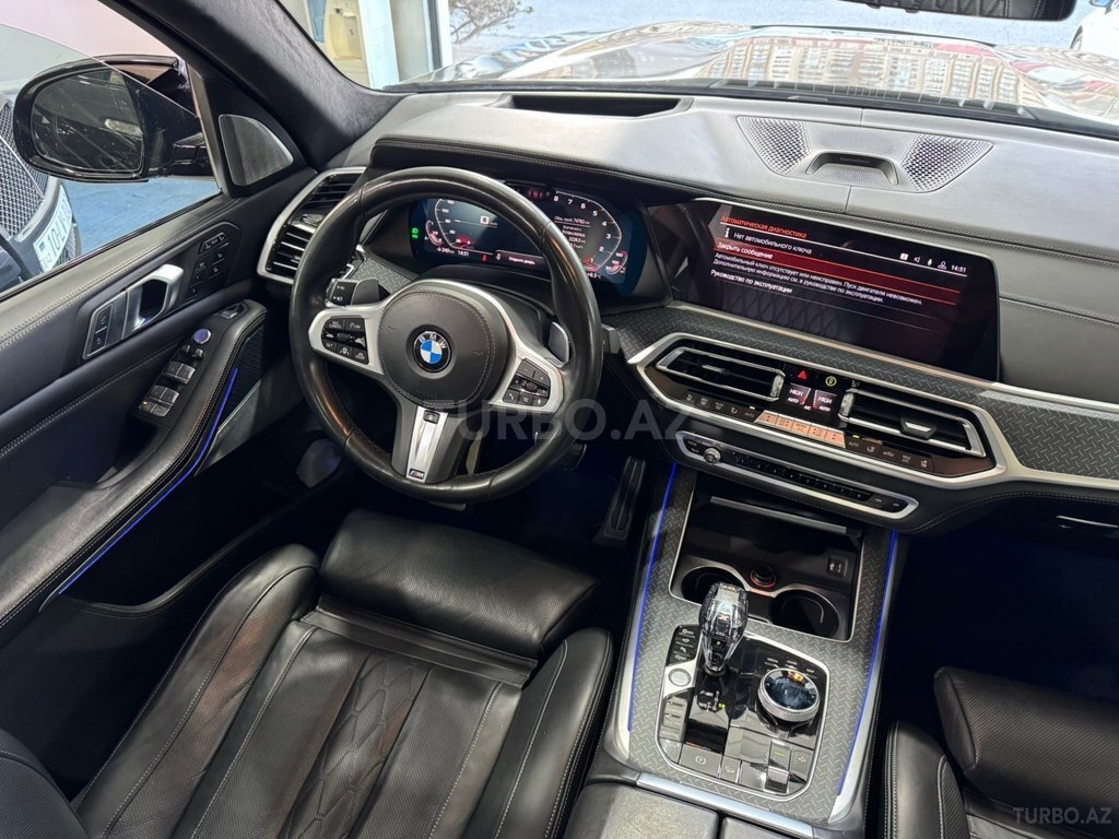 BMW X7