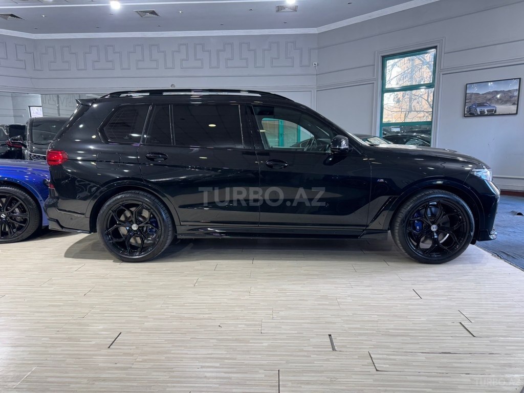 BMW X7