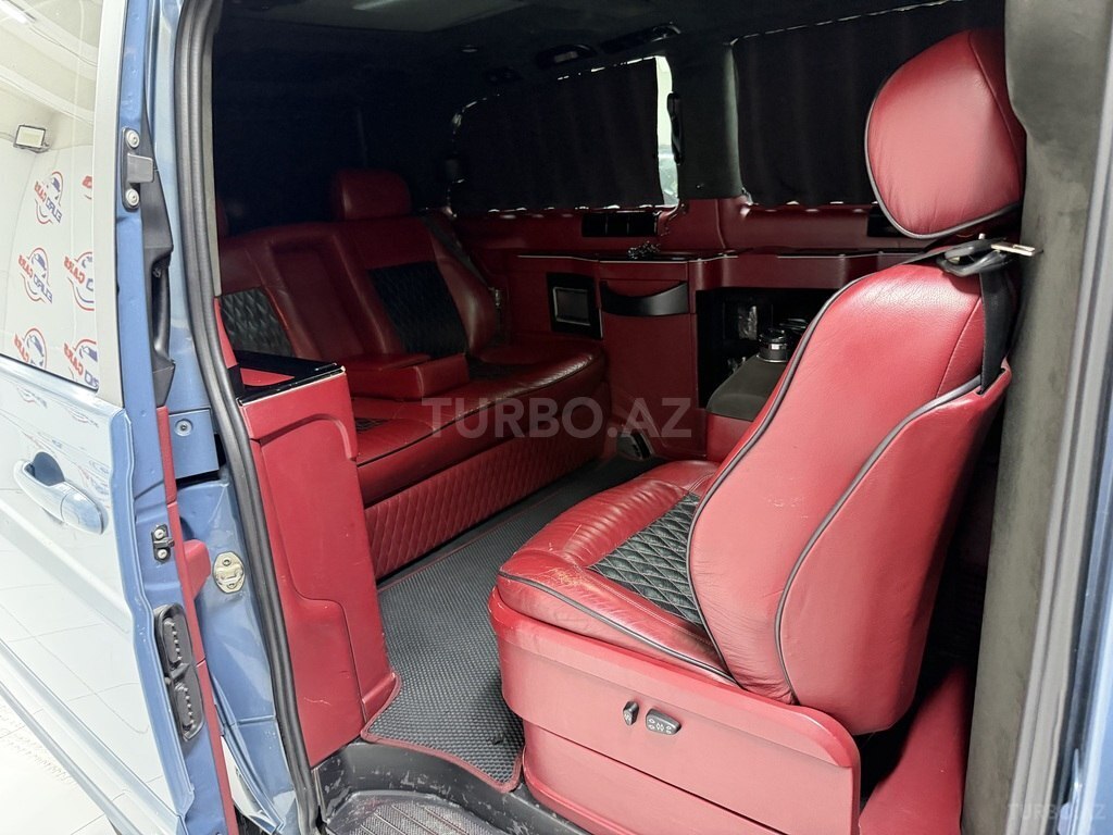 Mercedes Viano