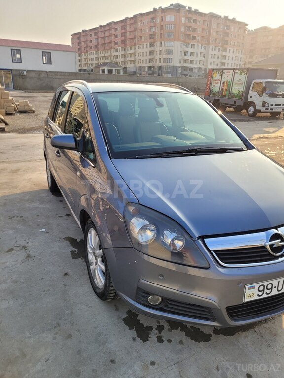 Opel Zafira