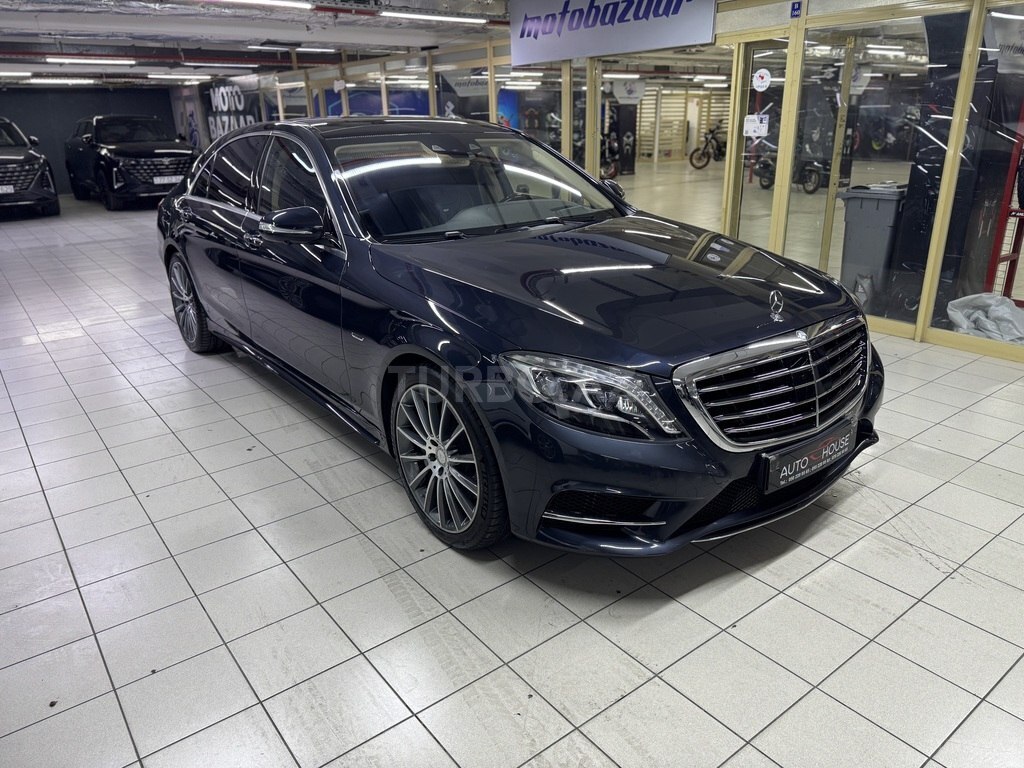 Mercedes S 500