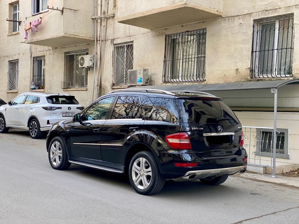 Mercedes ML 300 4MATIC