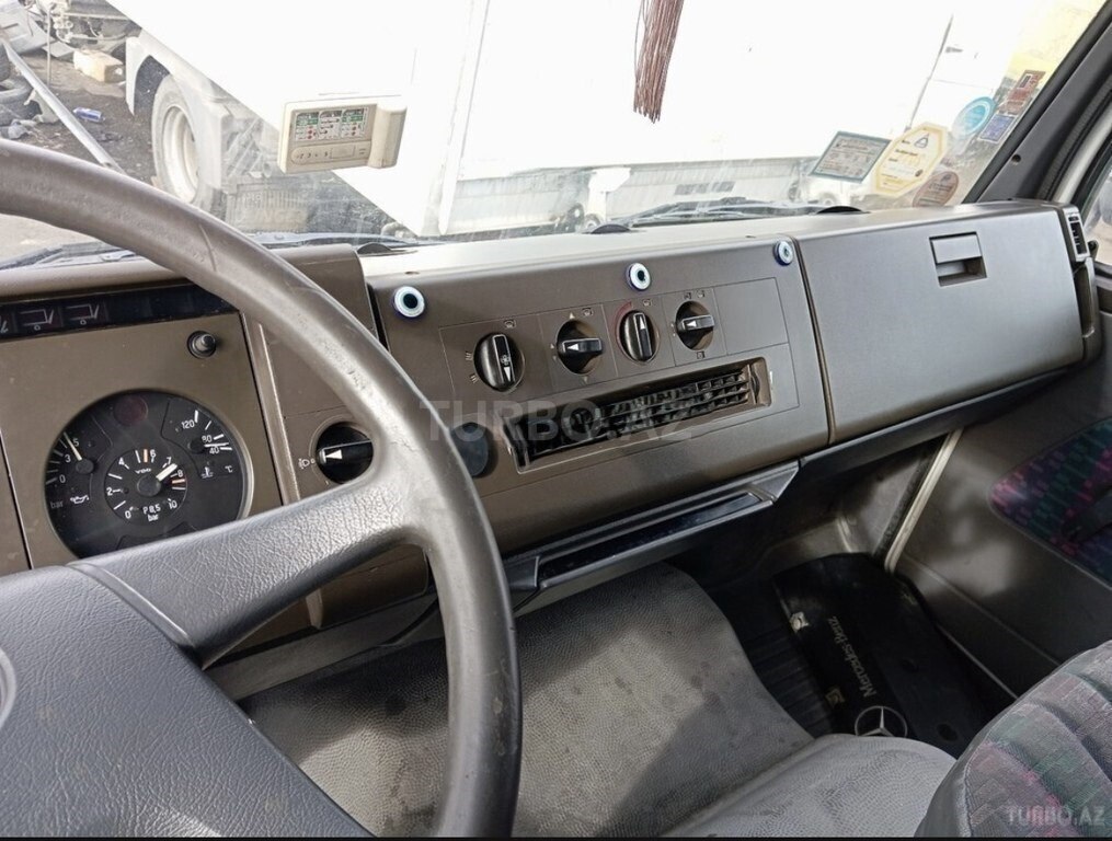 Mercedes 814 D