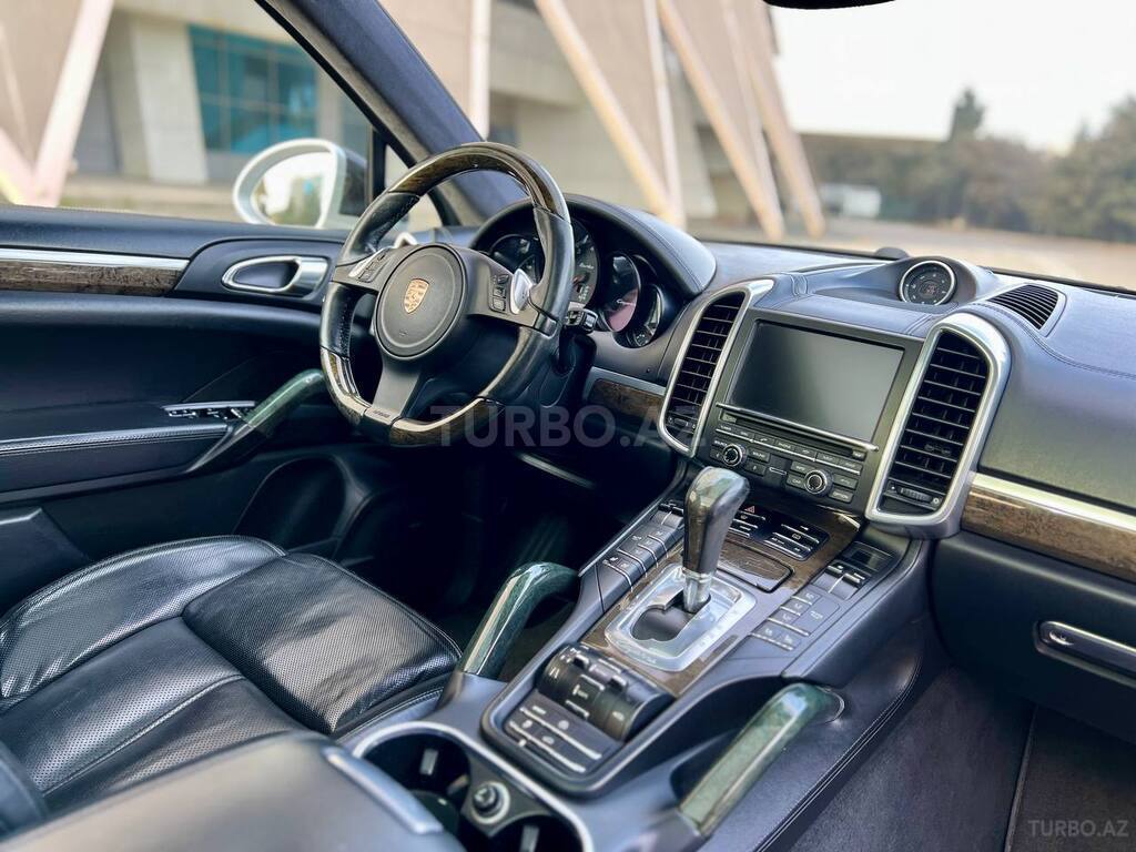 Porsche Cayenne Turbo