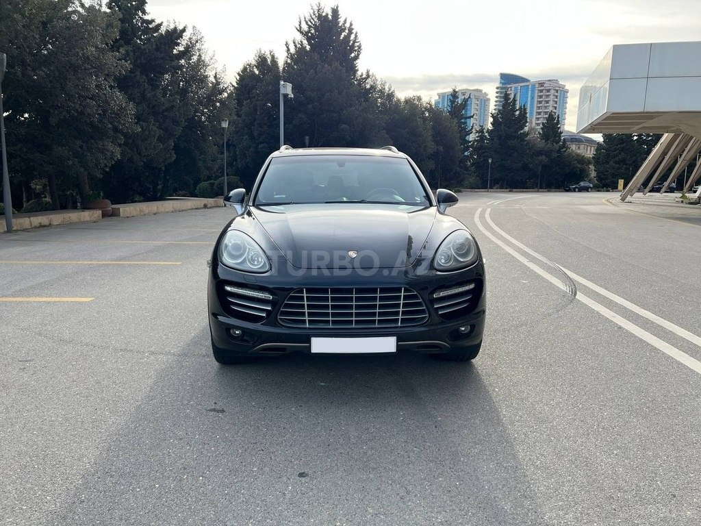 Porsche Cayenne Turbo