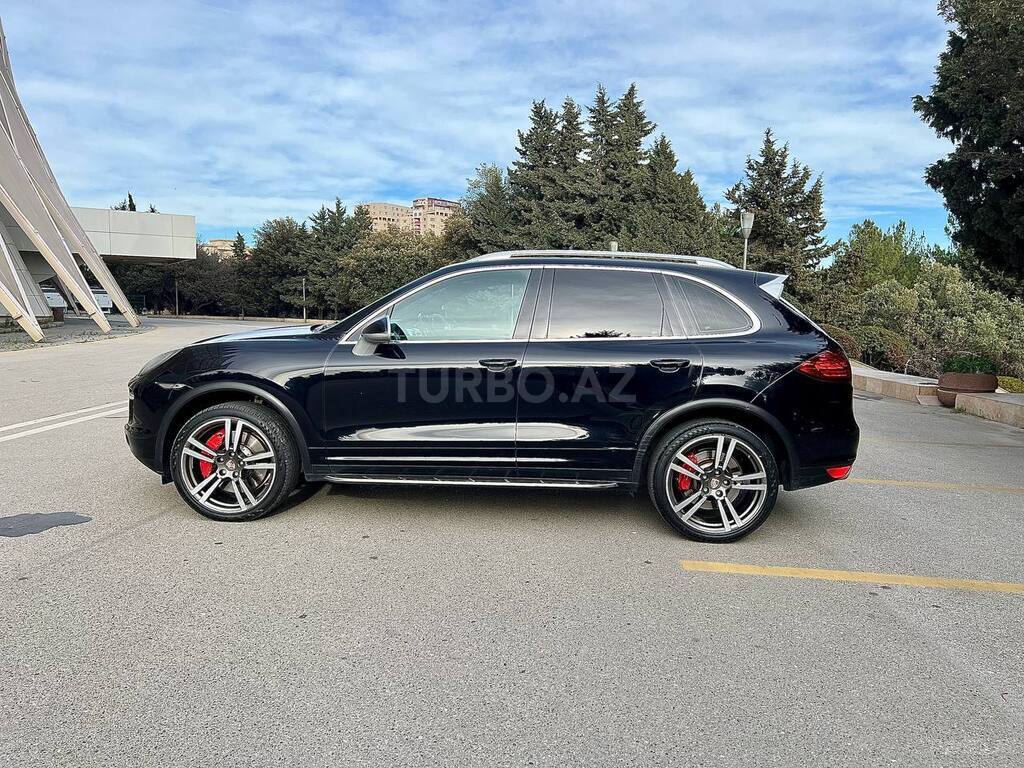 Porsche Cayenne Turbo