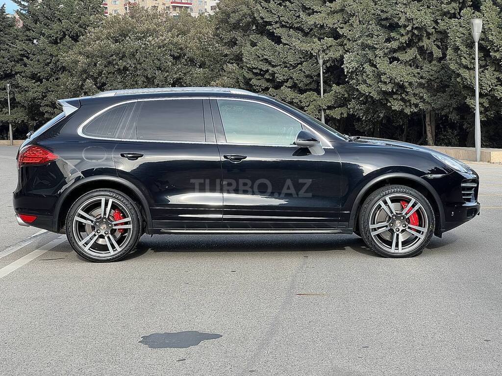 Porsche Cayenne Turbo