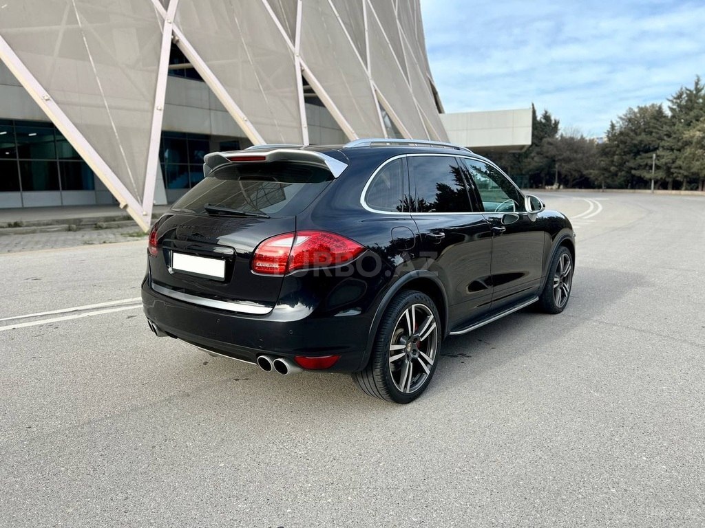 Porsche Cayenne Turbo