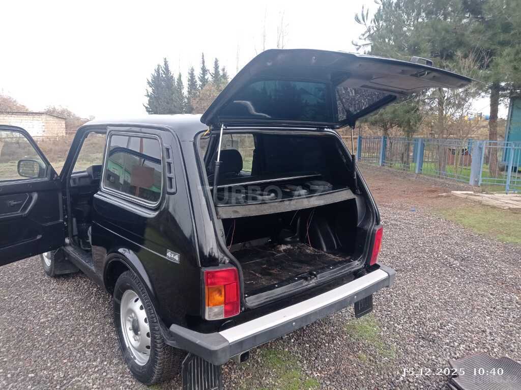 LADA (VAZ) Niva