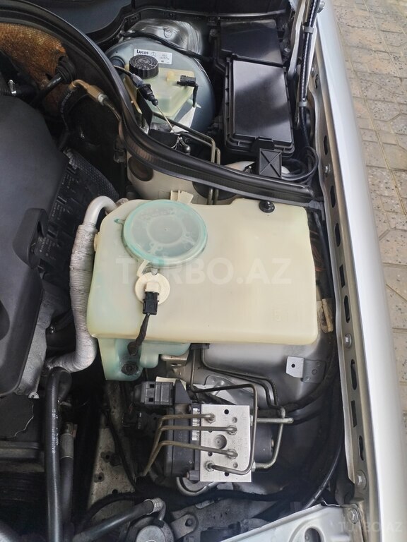 Mercedes C 240