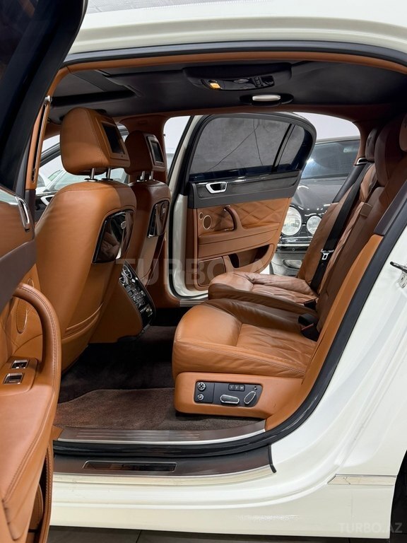 Bentley Continental Flying Spur