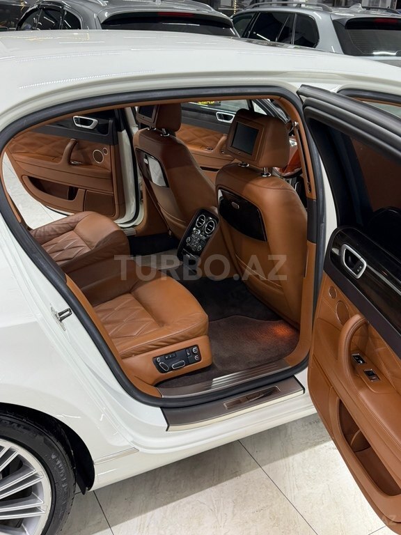 Bentley Continental Flying Spur