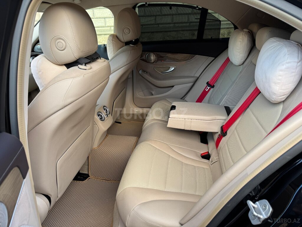 Mercedes C 180