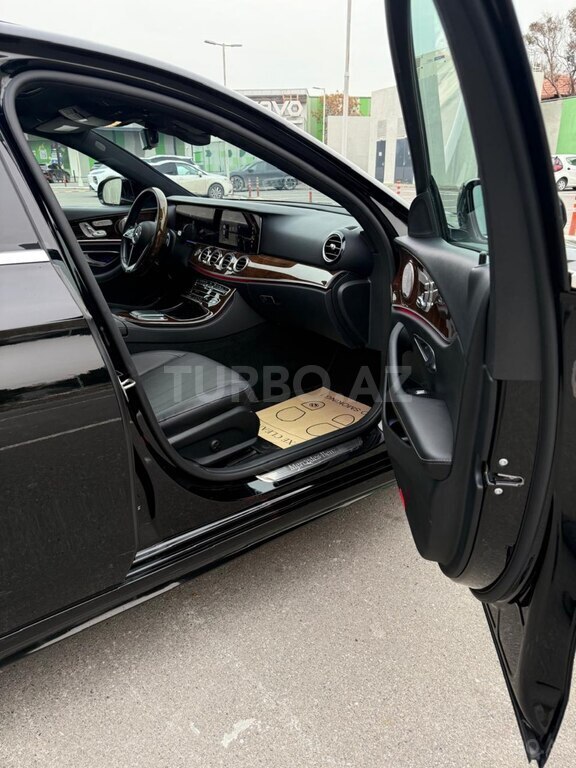 Mercedes E 350